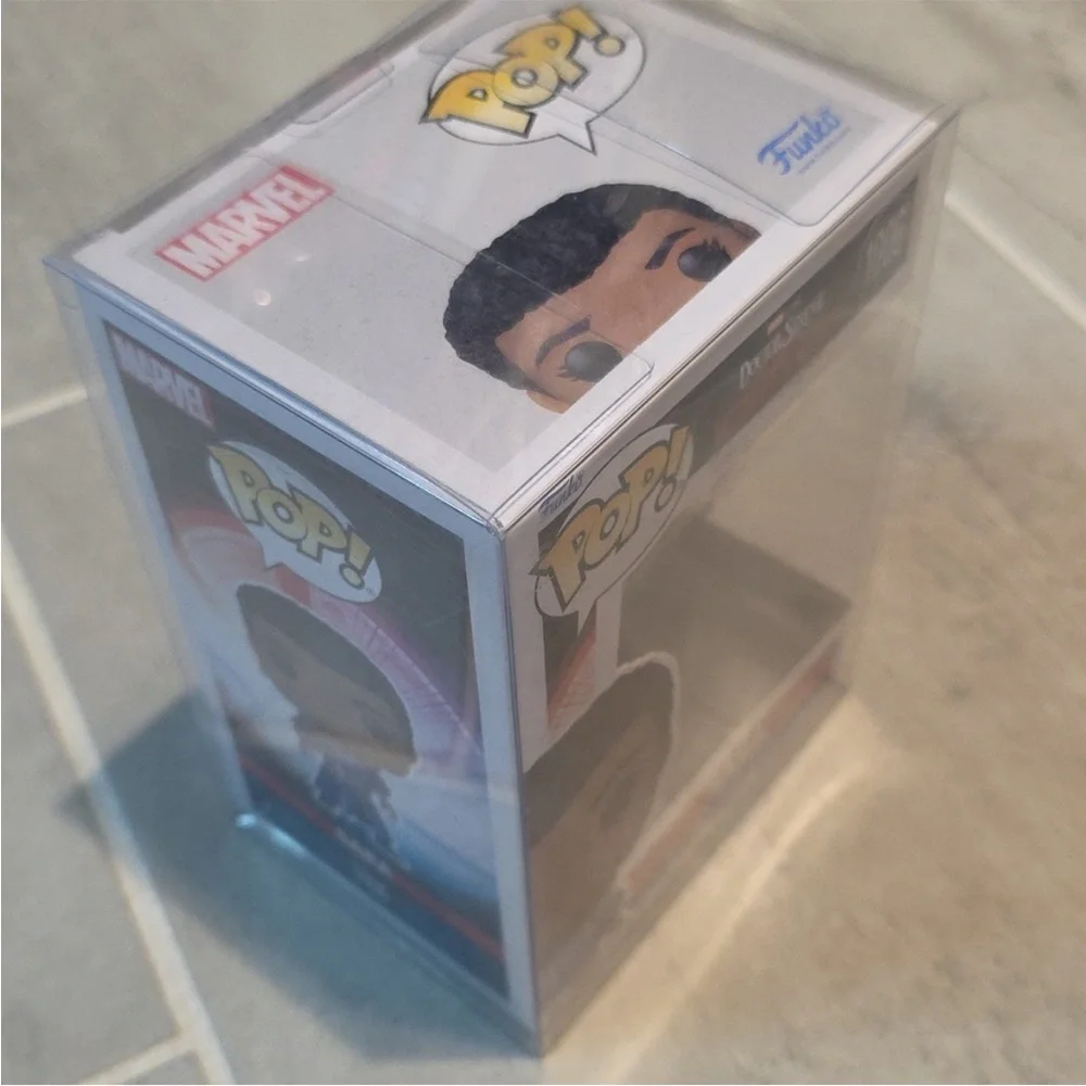Funko Pop! “Sara” Dr. Strange Multiverse of Madness  #1006 in Protective Case